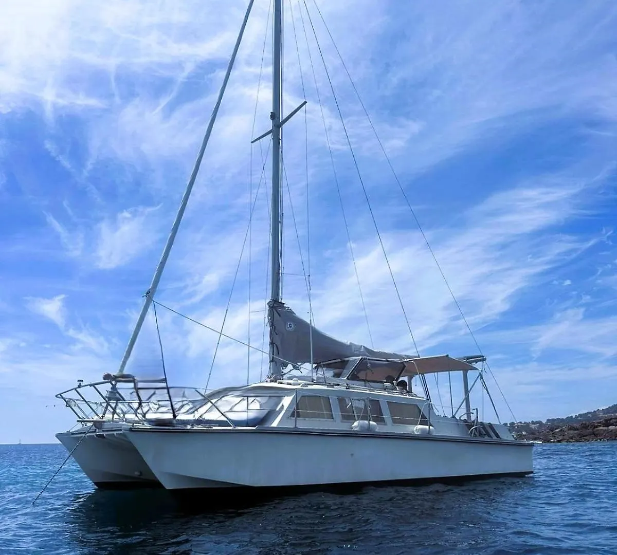Bateau Logement Catamaran Aventure - Dormez Sur L'Eau Hotel Saint-Raphael